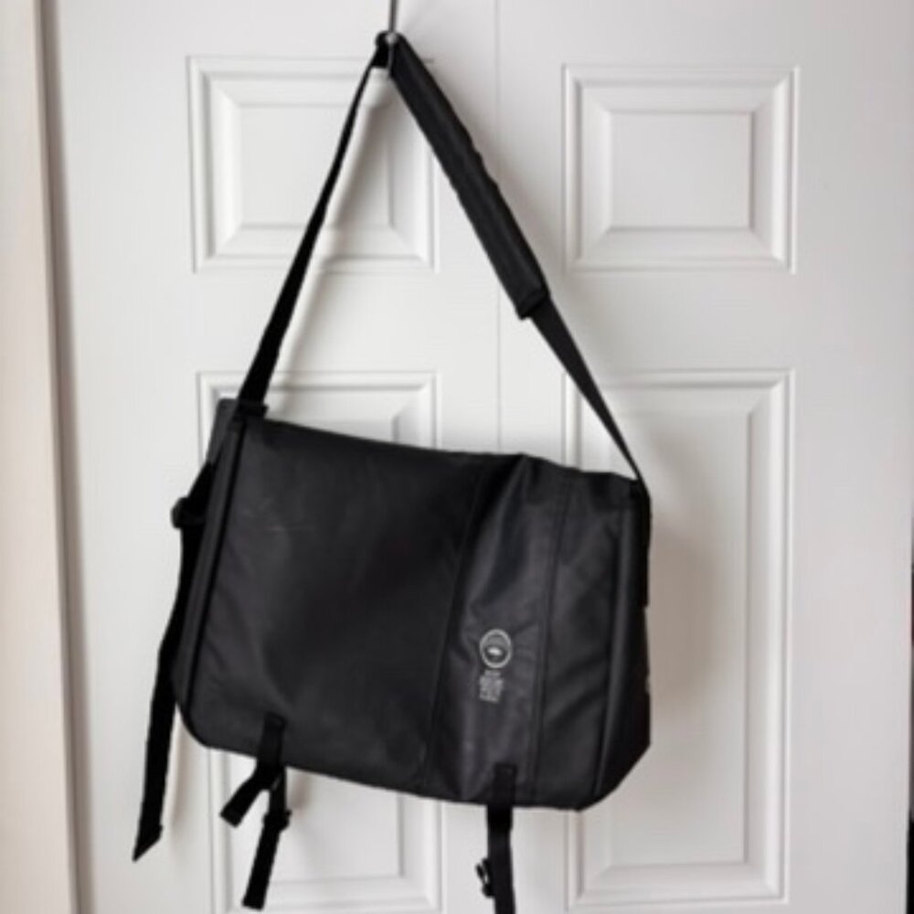 Timberland Mens Messenger Bag Water Resistant Outdoor Laptop